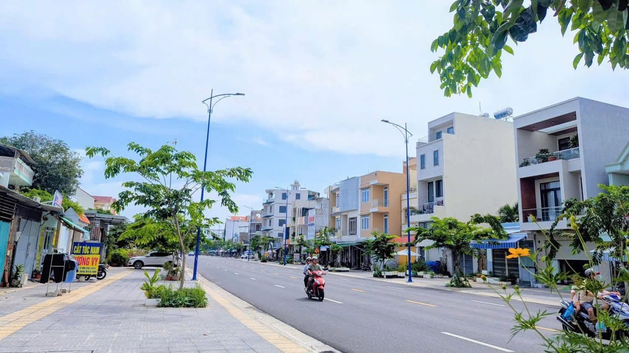 Đất mặt tiền Lê Thánh Tông, Thắng Nhất, 189m² giá 17 tỷ - Kinh doanh sầm uất!