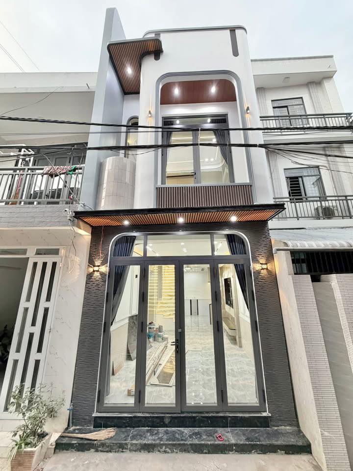 Nhà trệt lầu mới đẹp tại Hồ Búng Xáng, Cần Thơ 60.5m² giá 3.99 tỷ - Nhiều nội thất tặng kèm!