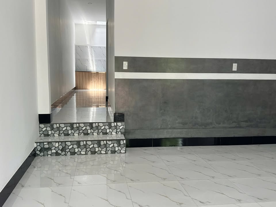 Nhà cho thuê kiệt OTO Lê Ngô Cát, Huế 120m² - Nội thất đầy đủ, giá chỉ 4 triệu!