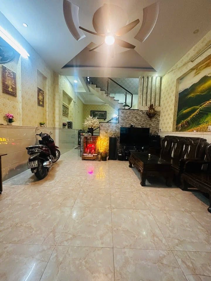 Bán nhà mặt tiền kinh doanh Phường Tân Đông Hiệp 100m² giá 5.199 tỷ - Thích hợp đầu tư sinh lời!