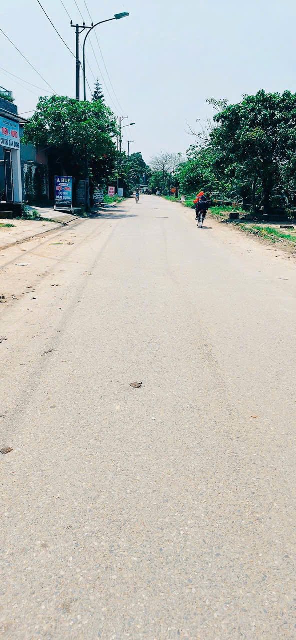 Nhà mặt tiền Ngô Quyền, Thị xã Quảng Trị 121.758m² giá 1 tỷ - Thuận tiện kinh doanh