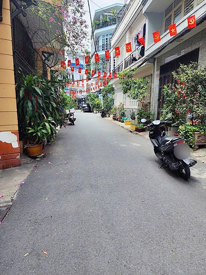 Nhà phố 4 tầng tại phường 12, quận 10 - 50m² giá 12.5 tỷ - Khu dân trí cao, an ninh tuyệt đối!