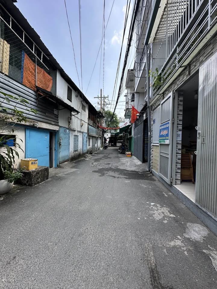 Đất nền Tân Phú 110m² giá 9.9 tỷ - Tiềm năng đầu tư lớn!