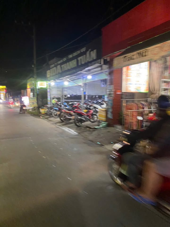 Nhà Phạm Văn Hai, Bình Chánh 243m² giá 7.5 tỷ - Đầu tư sinh lời ngay!