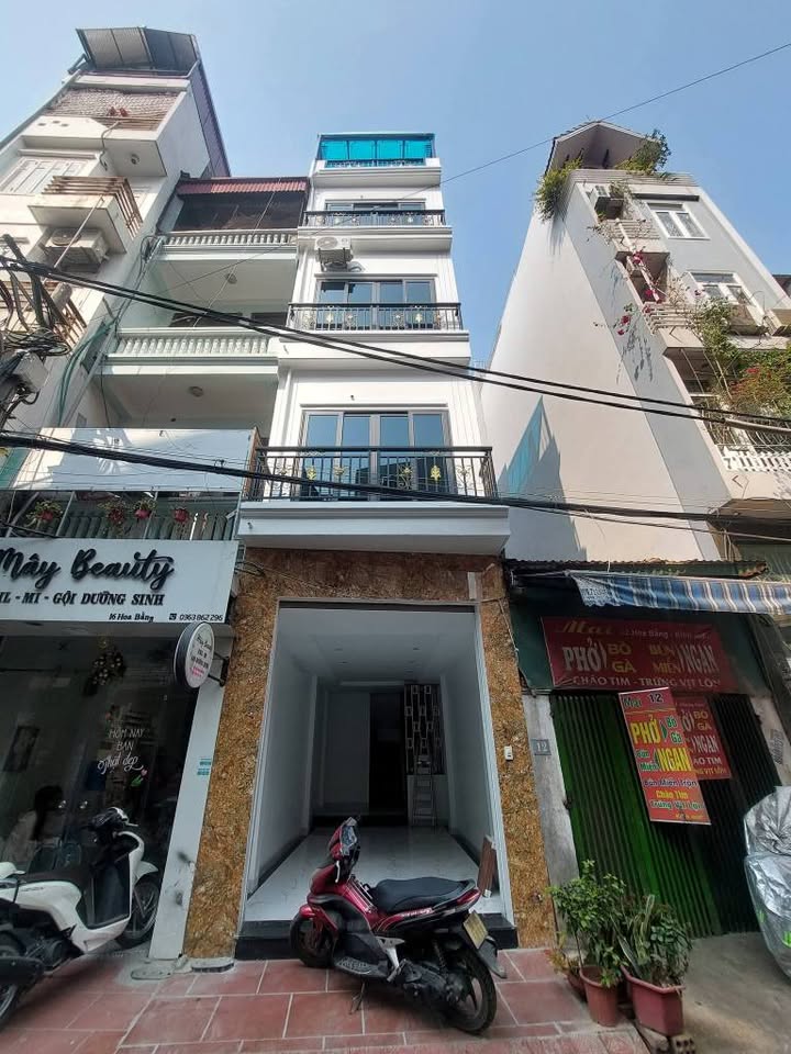 Mặt phố kinh doanh Hoa Bằng, Cầu Giấy 41m² giá 16.25 tỷ - Đầu tư sinh lời ngay!