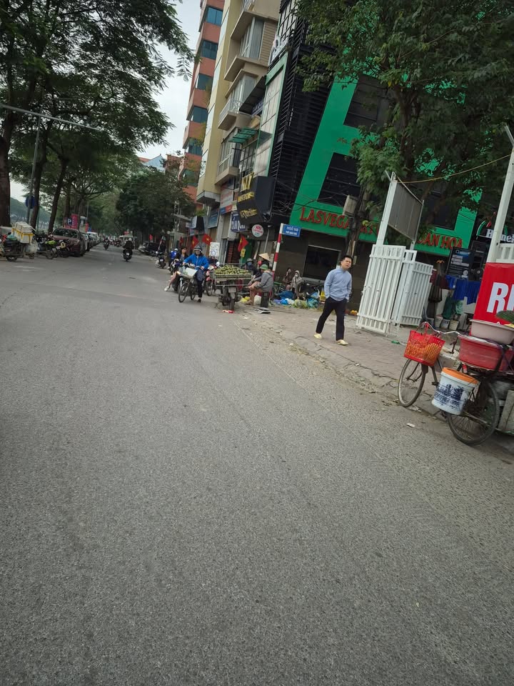 Căn hộ Khúc Thừa Dụ Cầu Giấy 44m² giá 13.5 tỷ - Nhà đẹp đón Tết!