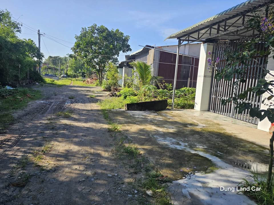 Đất nền Hòa Thành 156m² giá 7 tỷ - Sổ hồng chính chủ, thương lượng ngay!