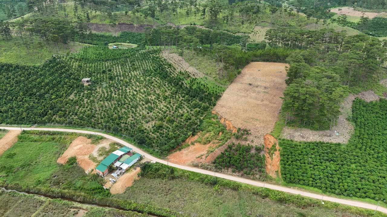 Bán lô đất 10,500m² tại Làng mông Phi Liêng, Đam Rông - Tiềm năng phát triển lớn!