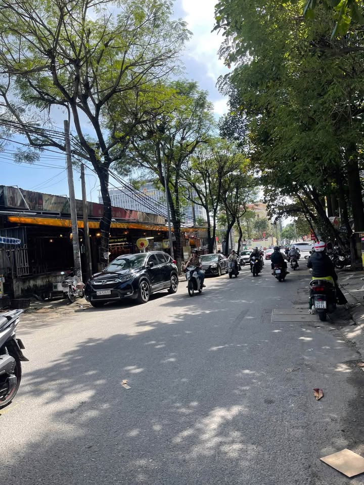 Nhà 2 tầng kiệt 6-7m đường Hoàng Diệu, Đà Nẵng 75m² giá 7.5 tỷ - Vị trí thuận tiện, đầu tư sinh lời!