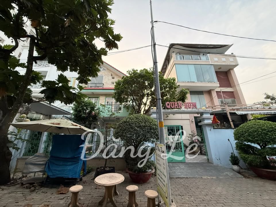 Nhà phố Tân Trường Quận 7 205m² giá 26.5 tỷ - Mặt tiền đường 15m, khu dân trí cao!