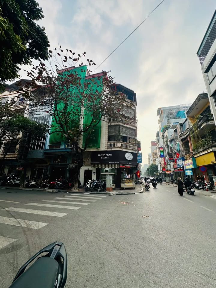 Nhà mặt phố Lê Lợi, Hà Đông 40m² giá 15 tỷ - Kinh doanh siêu đỉnh!