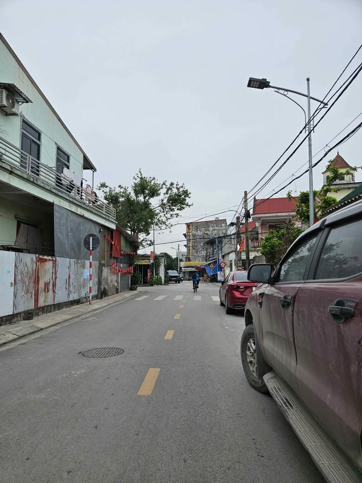 Đất nền Trường Thi, TP Vinh 175.7m² giá 10 tỷ - Vị trí đắc địa, tiềm năng đầu tư cao!