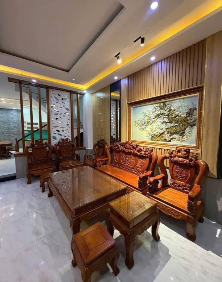 Nhà cho thuê khu đô thị Phước Long Nha Trang 400m² giá 16 triệu - Nội thất đầy đủ!