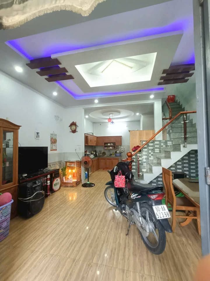 Nhà 1 trệt 1 lầu kp4, Trảng Bom 60m² giá 940 triệu - Đầy đủ nội thất, vào ở ngay!