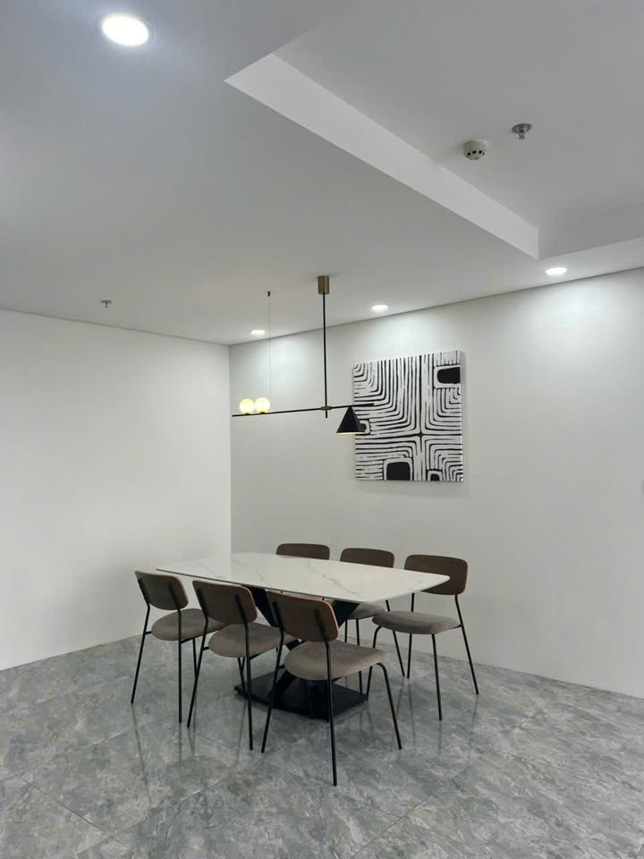 Căn hộ The Zei Mỹ Đình 94m² giá 16 triệu - Tiện ích đầy đủ, giá tốt