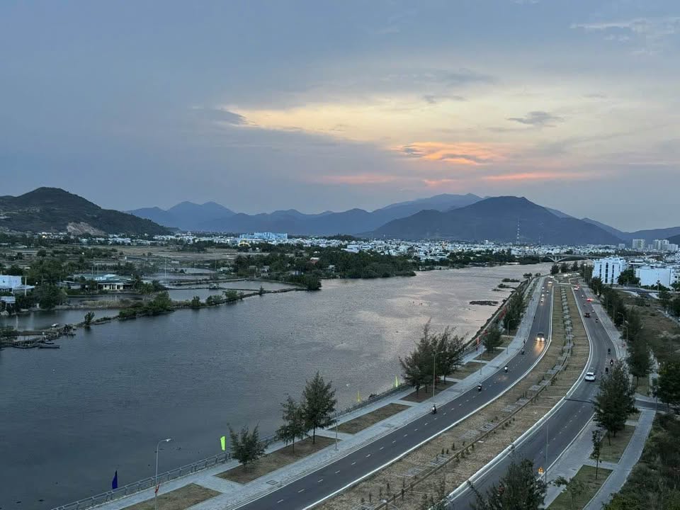Căn hộ CT1 Riverside Luxury VCN Nha Trang 74m² giá 4.75 tỷ - View sông thơ mộng!