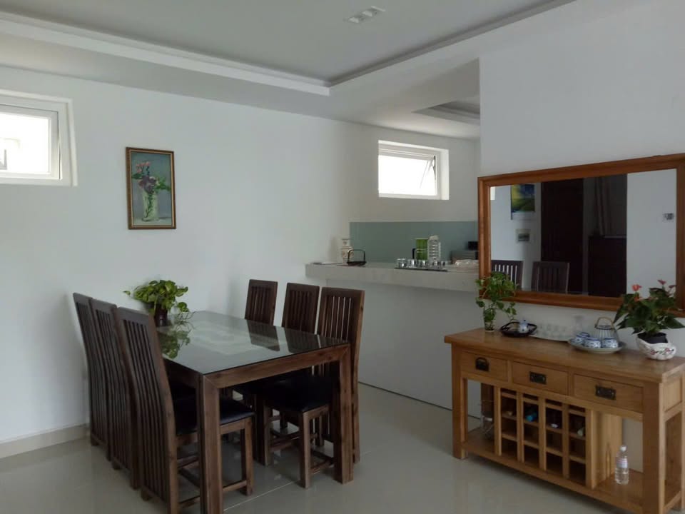 Căn hộ Sky Center Tân Bình 129m² giá 25 triệu - Full nội thất mới 100%!