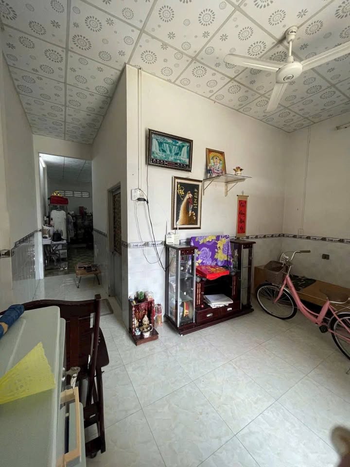 Nhà phố Trà Vinh 135m² giá 1.1 tỷ - Sổ hồng chính chủ, thương lượng ngay!