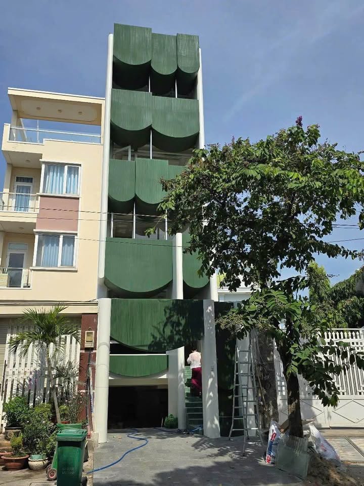 Cho thuê nhà 109A Quốc Hương, Quận 2, 117m² - Mặt tiền sầm uất, thích hợp cho văn phòng!