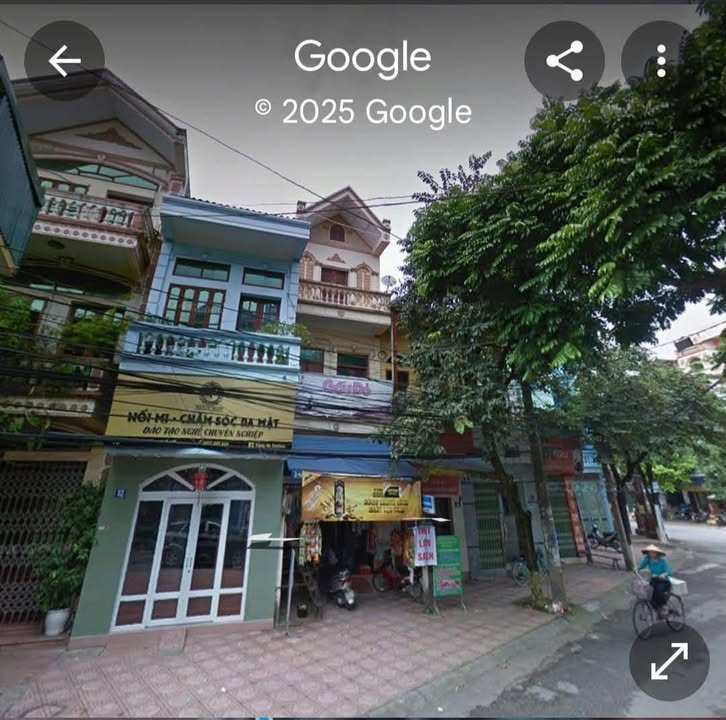 Cho thuê nhà mặt phố Lê Lợi, Bắc Giang 4PN - Kinh doanh thuận lợi ngay trung tâm