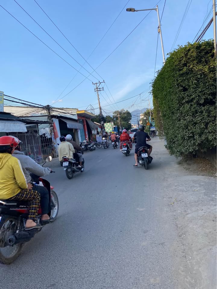 Đất Diên An 155m² giá 2.24 tỷ - Vị trí đẹp, sổ hồng cầm tay!