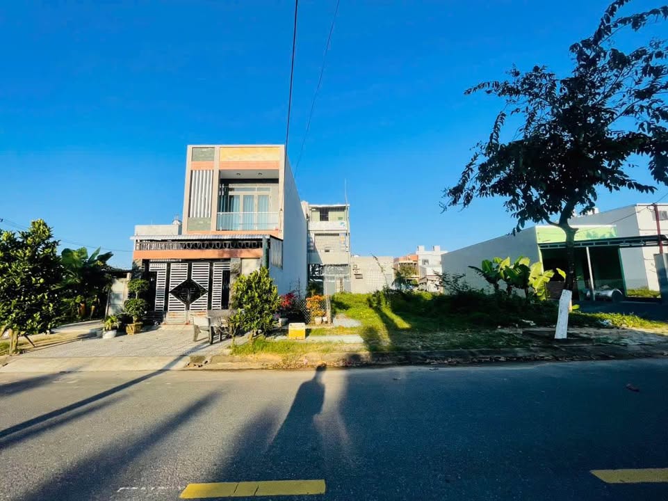 Đất nền Phạm Đức Nam, Hoà Quý 100m² giá 4.x tỷ - Đầu tư sinh lời ngay!