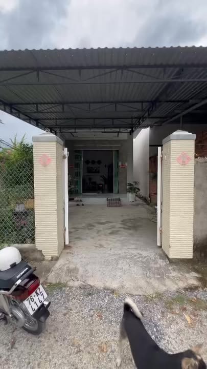 Nhà bán tại Phú Cang 2, Vạn Ninh 186m² giá 1.3 tỷ - Căn góc thông thoáng!