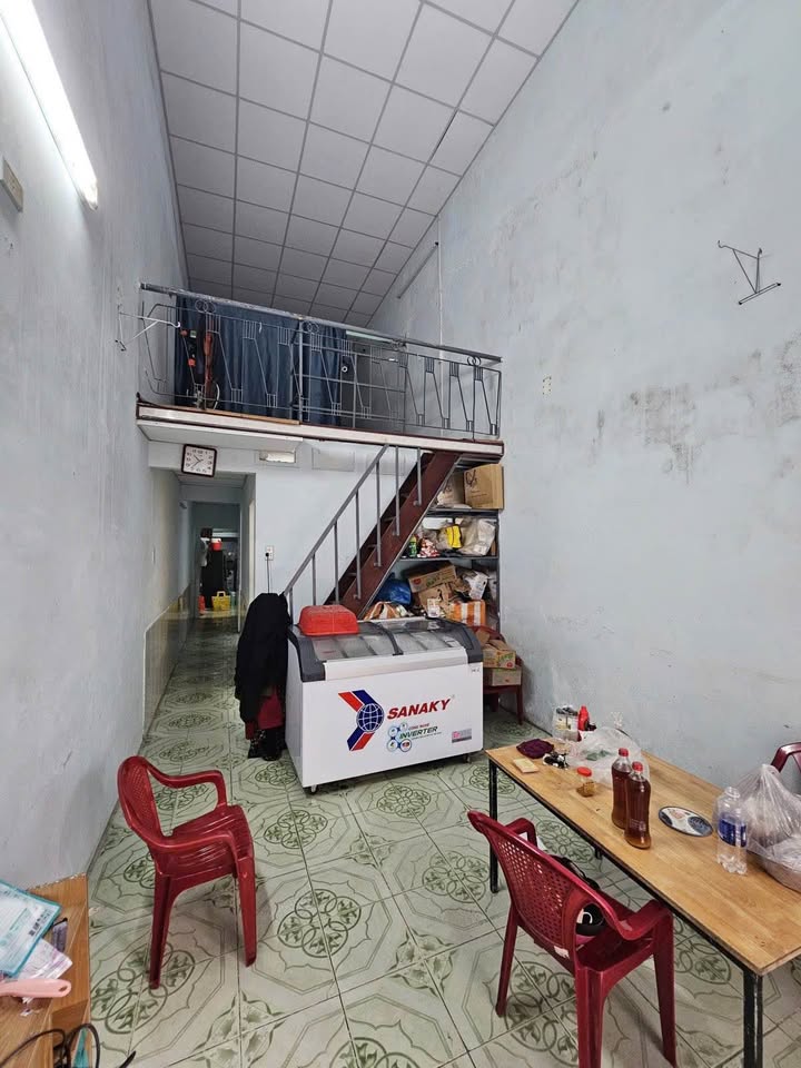 Nhà cấp 4 gác lửng Tôn Đản, Hòa An 54m² chỉ 2.6 tỷ - Sẵn sàng vào ở!