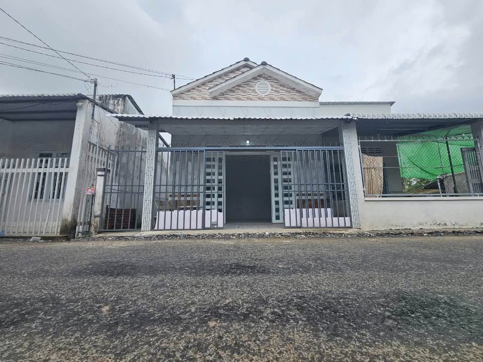 Nhà trệt Cặp Sông Cái Răng Bé, Thường Thạnh, 79.5m² giá 1.5 tỷ - View sông thoáng mát!