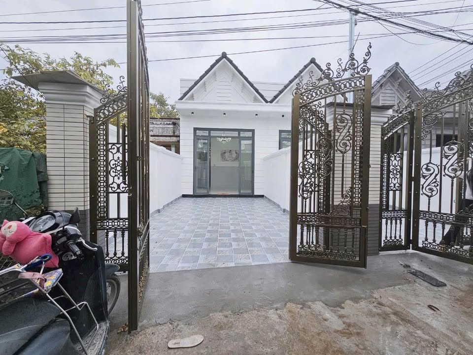 Nhà cấp 4 mới 100% tại Cầu Cái Da, Quận Cái Răng, 125m² - Sân rộng, giá tốt!