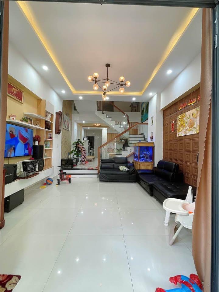 Nhà 3 tầng mặt tiền đường Xuân Hòa, Thanh Khê 59m² giá 6.5 tỷ - Gần nhiều tiện ích