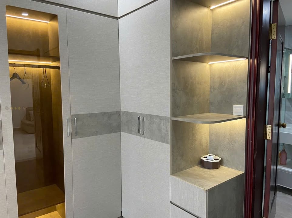 Căn hộ ROYAL CITY 3PN giá tốt - Full nội thất, nhà xinh, thiện chí gia lộc!