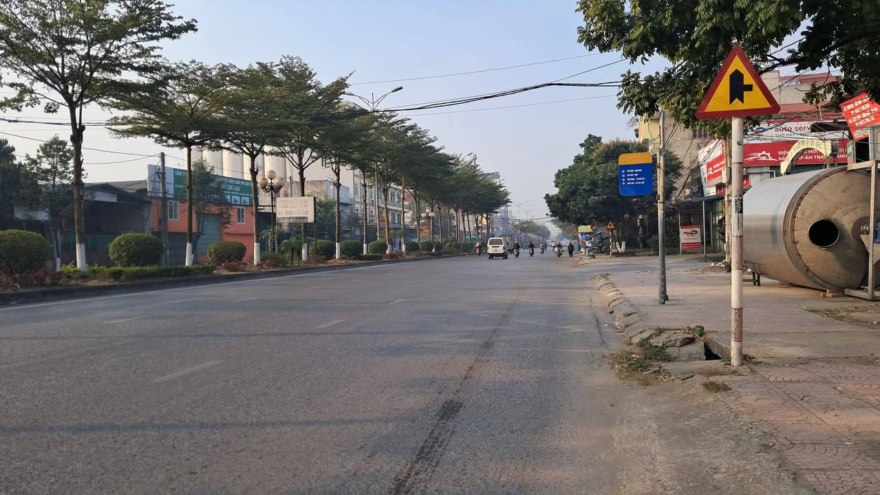 Nhà nghỉ 5 tầng Trần Phú, Từ Sơn 139m² giá 800 triệu - Dòng tiền ổn định!