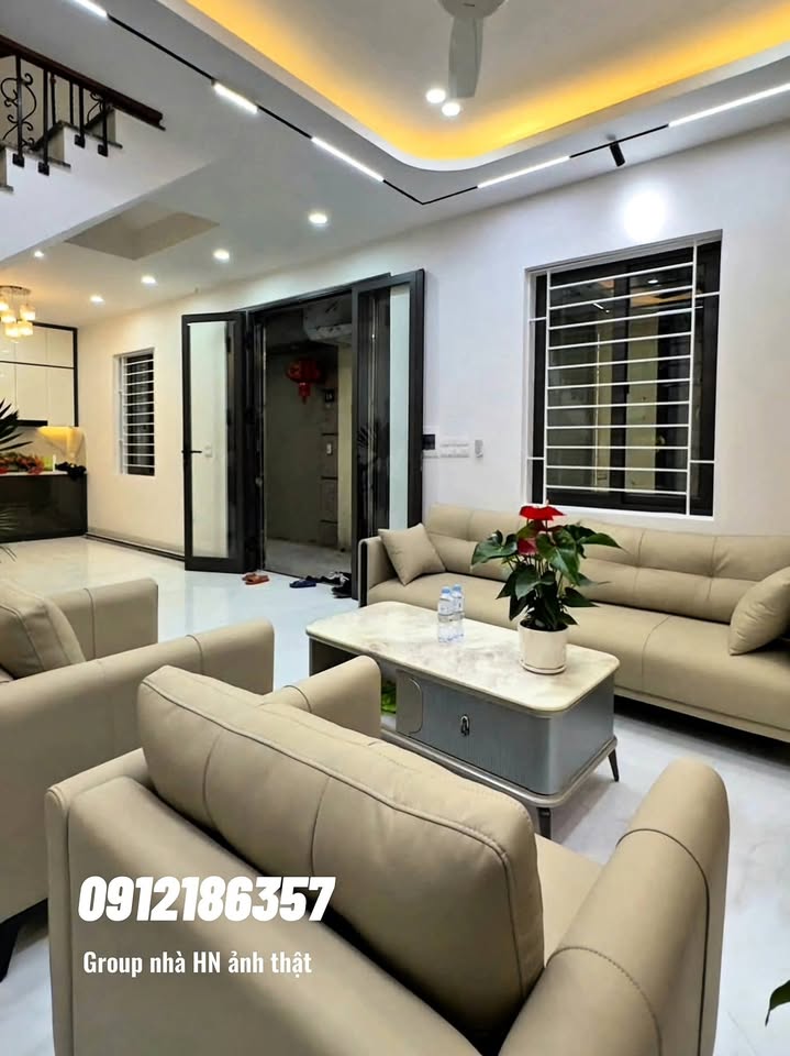 Nhà Minh Khai 40m² giá 9.8 tỷ - Cơ hội sở hữu siêu phẩm 5PN!