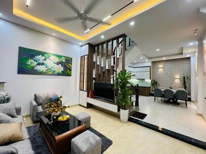 Nhà phố Võng Thị, Tây Hồ 35m² chỉ 3.85 tỷ - Nhà mới, đầy đủ công năng!