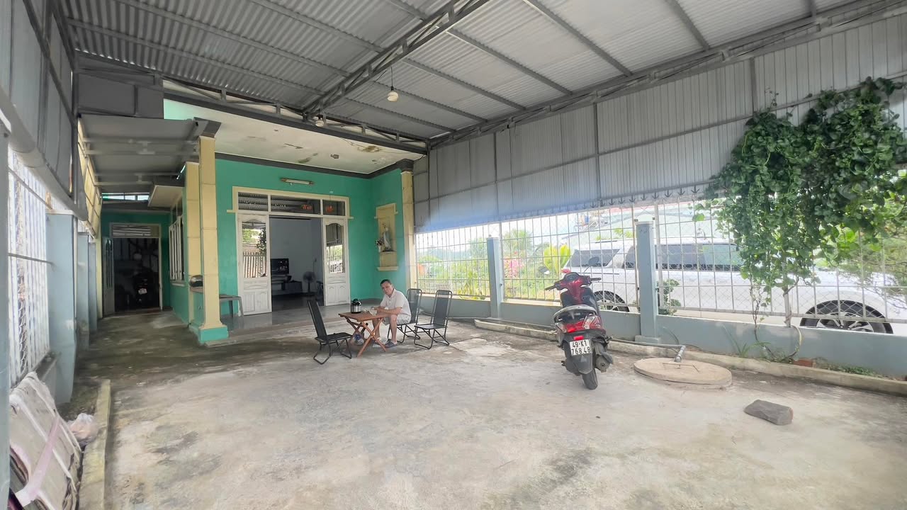 Nhà phố Bảo Lộc 100m² giá 1.98 tỷ - Chính chủ bán gấp!