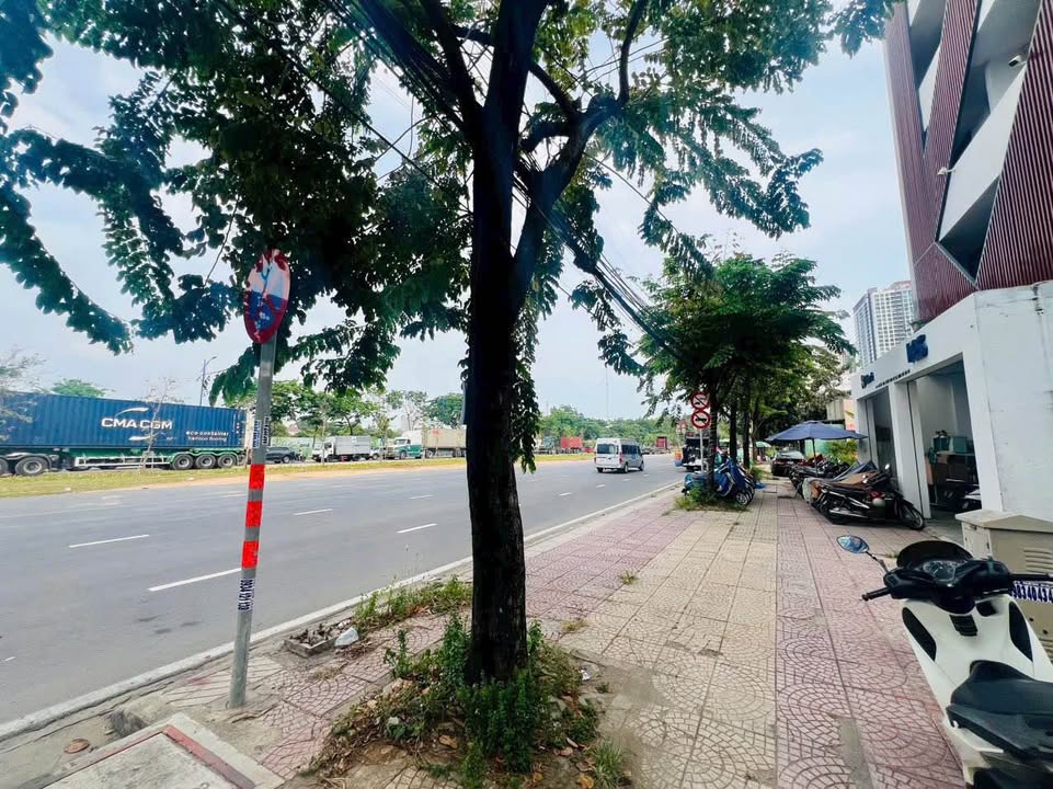 Nhà phố mặt tiền Đồng Văn Cống Thủ Đức 98.9m² giá 16.5 tỷ - Cơ hội đầu tư hấp dẫn!