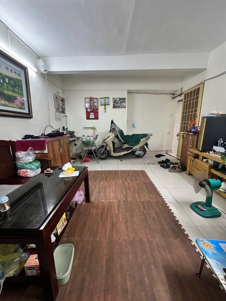 Bán nhà phố đi bộ Hạ Lý, Quận Hồng Bàng, 33m² giá 1.75 tỷ - Sổ đỏ chính chủ!