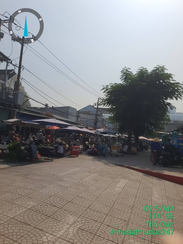 Nhà mặt tiền Chợ Gò Công, Long Thạnh Mỹ, Q9 giá 14.9 tỷ - Kinh doanh đỉnh cao!