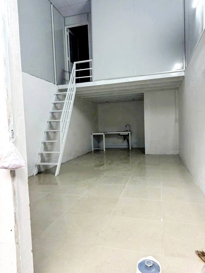 Nhà cho thuê hẻm 1806 Huỳnh Tấn Phát, Nhà Bè 35m² - Giá chỉ 3.5 triệu/tháng!
