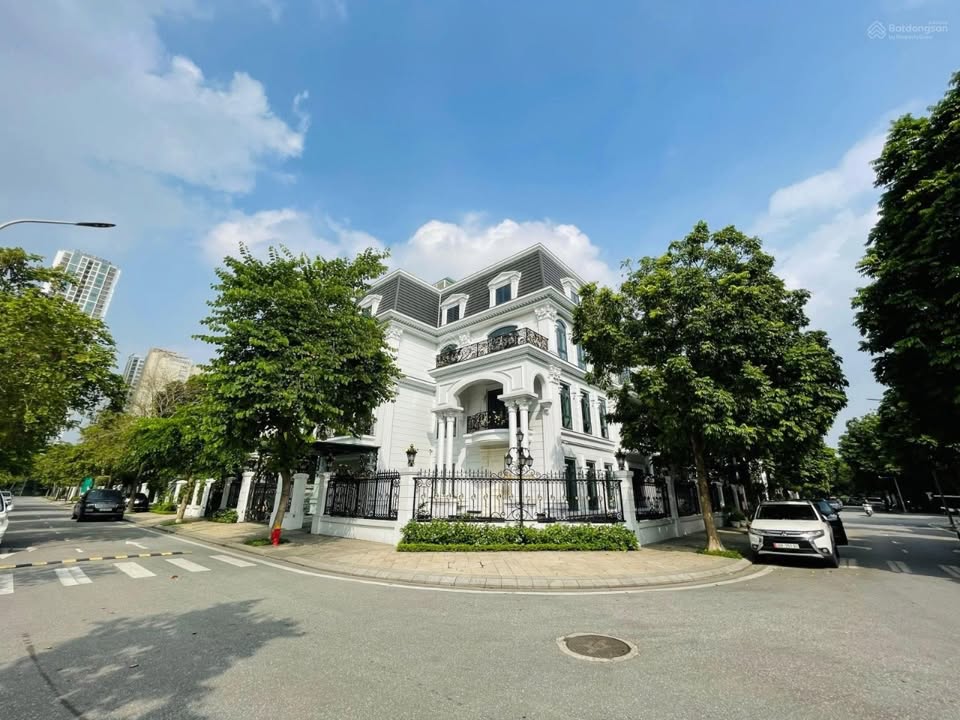 Căn hộ Vinhomes Green Bay 165m² giá tốt - Căn góc hiếm có, sẵn sàng giao dịch!