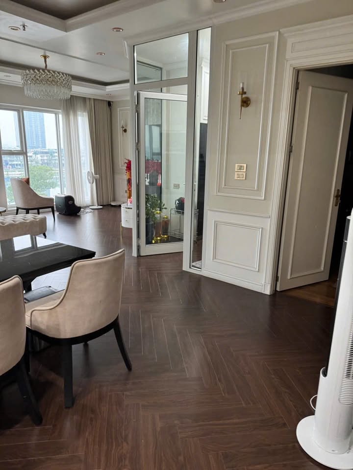 Căn hộ chung cư Hoàng Quốc Việt, Bãi Cháy, 126m² - View biển tuyệt đẹp, đầy đủ nội thất!