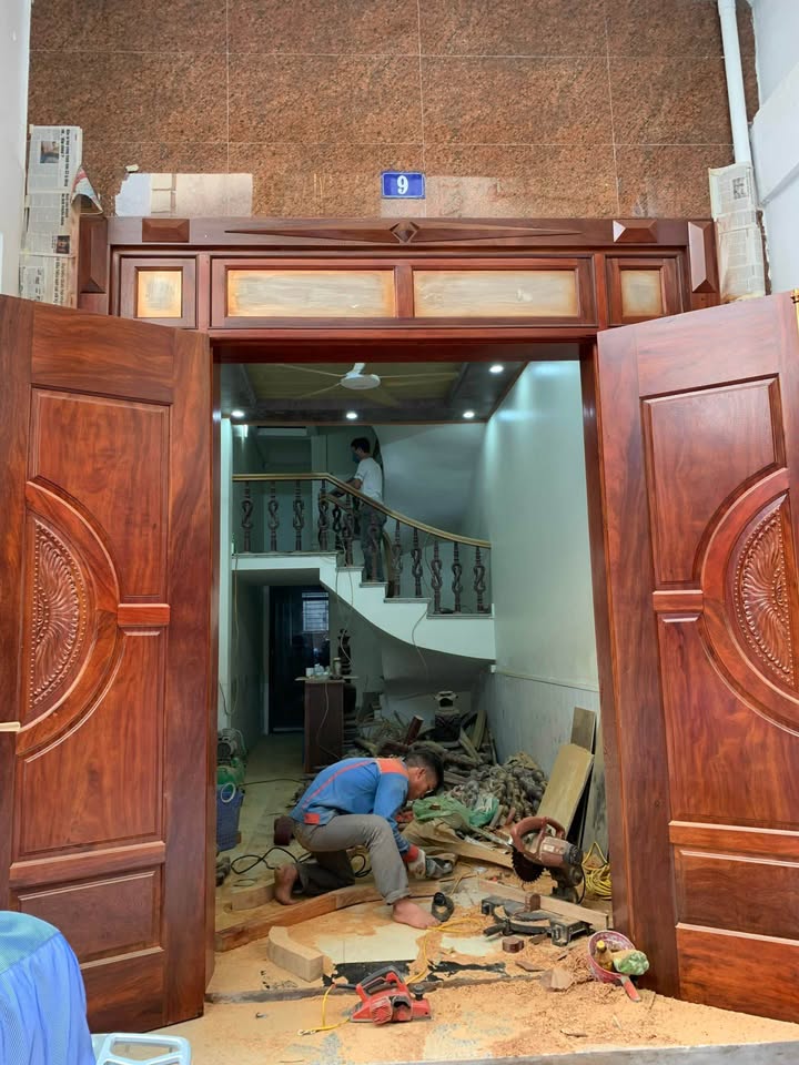 Nhà 3 tầng cho thuê tại chợ Cột 3 Hạ Long 51m² - Vị trí đắc địa cho kinh doanh!