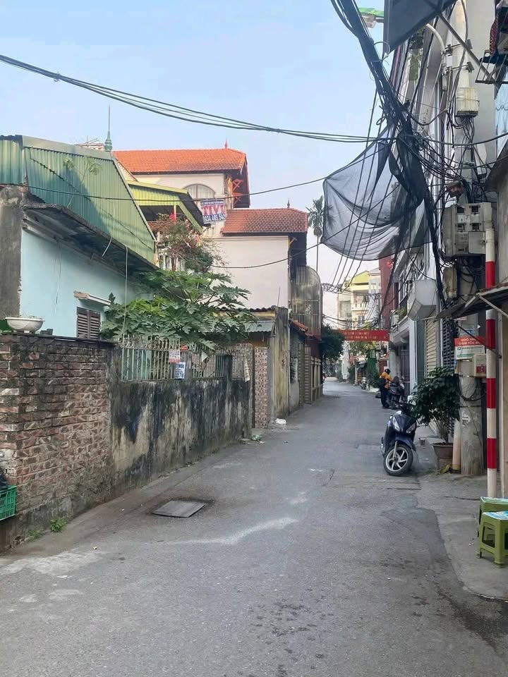 Đất mặt ngõ phố Thạch Bàn Long Biên 150m² giá 18.5 tỷ - Đầu tư sinh lời cho tương lai!