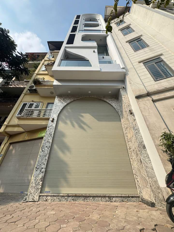 Nhà Mặt Phố Hoàng Như Tiếp, Long Biên 43m² giá 2.5 tỷ - Kinh doanh cực đỉnh!