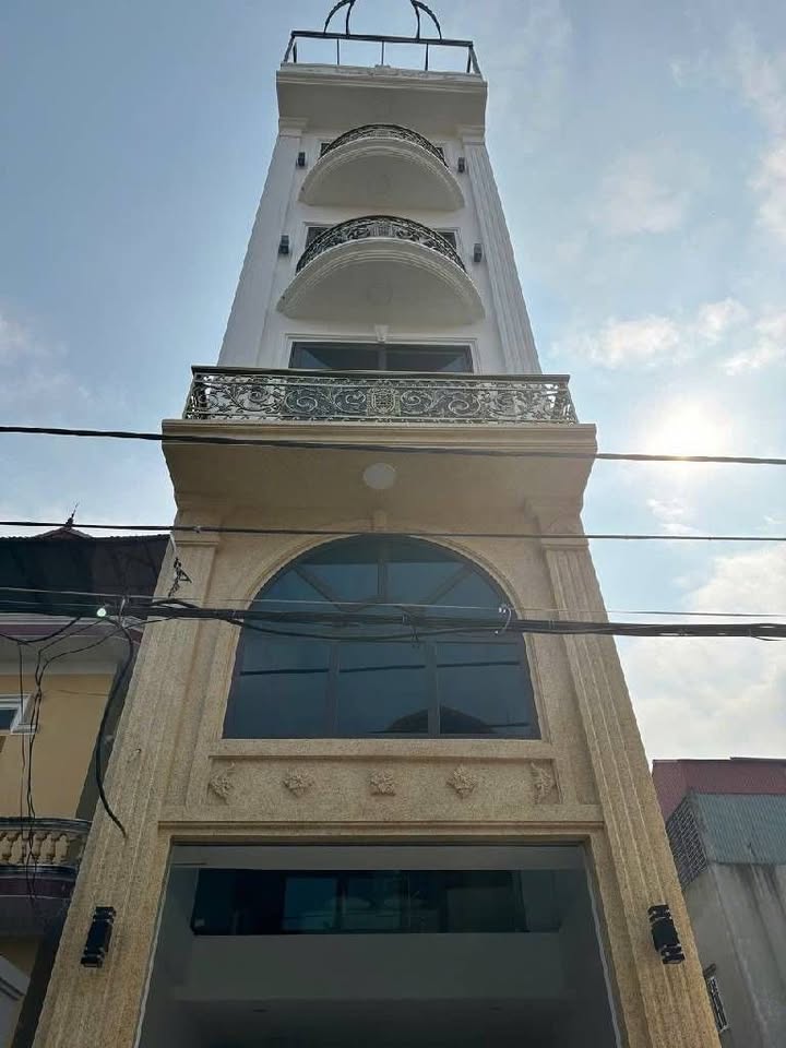 FrontHouse Vinhomes Riverside 60m² giá 14 tỷ - Đầu tư sinh lời ngay!