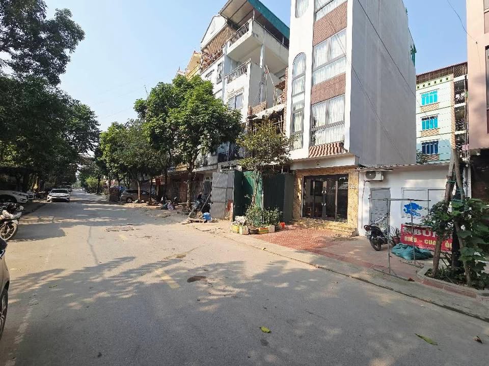 Đất phân lô phố Kiều Mai Bắc Từ Liêm 45m² giá 13.5 tỷ - Kinh doanh đỉnh cao!