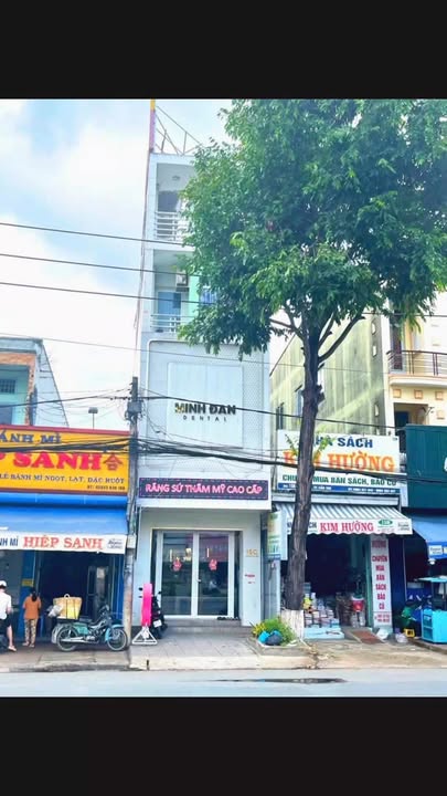 Nhà mặt tiền đường 3/2, Quận Ninh Kiều, 88m² giá 17 tỷ - Pháp lý rõ ràng, gần Đại học Cần Thơ!