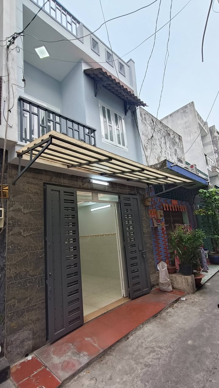 Nhà 2 tầng Phường Sơn Kỳ 40m² giá 4 tỷ - Gần AEON Tân Phú, chỉ việc dọn vào ở ngay!