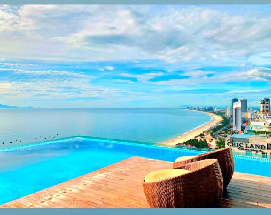 Khách sạn 12 tầng tại Đà Nẵng 368m² giá 100 tỷ - Sát biển Mỹ Khê